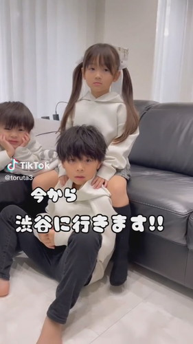 「リアクション娘。」