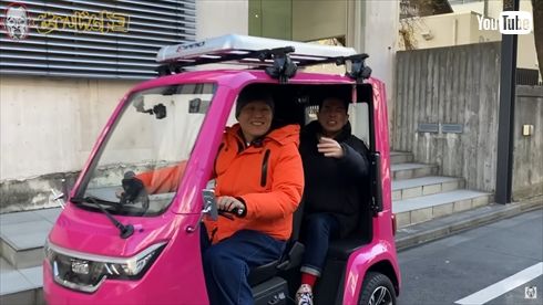 吉本興業の本社に連行された宮迫博之