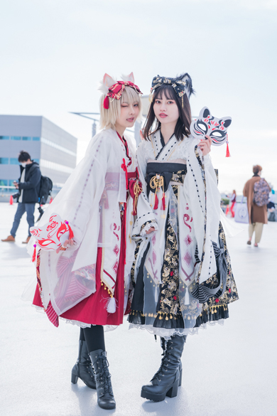 火将ロシエルと西山野園美によるオリジナル衣装