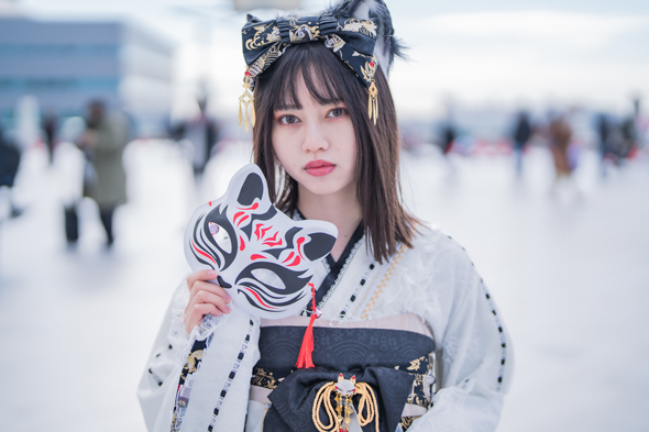 火将ロシエルと西山野園美によるオリジナル衣装