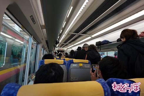 自由席の車内の様子