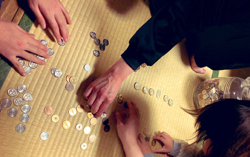 小銭つかみどり