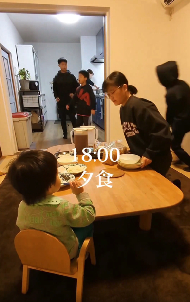 9人の子どもを育てているママの1日