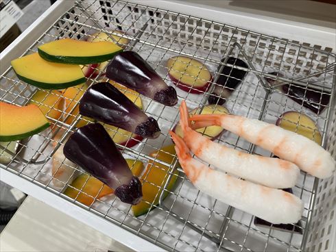 食品サンプル えび天 天ぷら 実演 作り方 職人技 いわさき おいしさのアート展