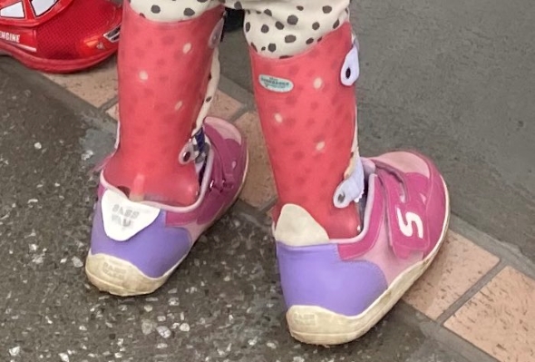 立位・歩行に必要な足の機能をサポートする「下肢装具」の画像