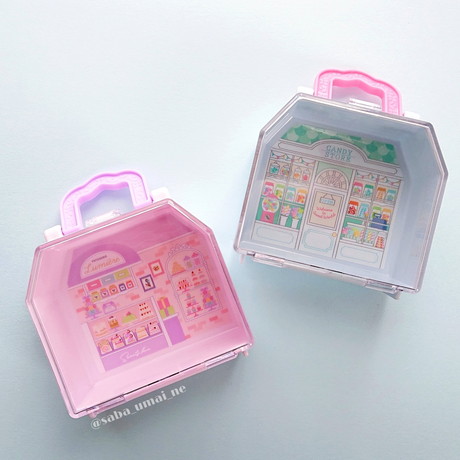 セリアの「ラッピング窓付ケース」がシルバニアファミリーに