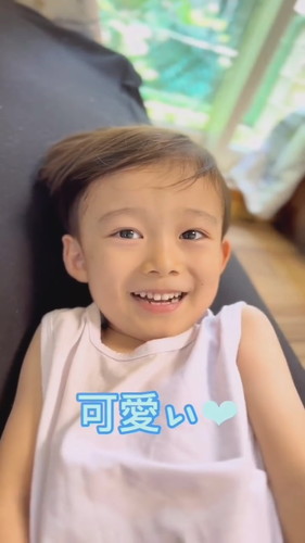 褒めてくれるレツくん