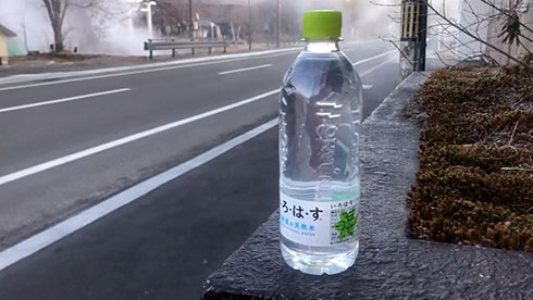 ペットボトルの水