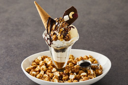 J.S. BURGERS CAFE ハンバーガー カマンベールチーズ ピザ