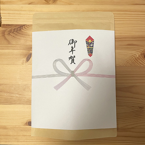 なぞるだけで祝儀袋の文字がきれいに書けるライフハックがすごい　「なんと画期的！」「神降臨」と話題