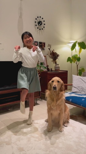 ダンスを見守るジャーマンくん