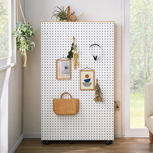 開くとワークスペースができる棚が登場　「移動式マイルーム」が在宅ワークに便利そう