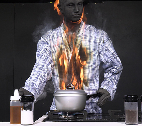 nite「毎年100人前後が死亡している」　着衣発火の注意喚起の映像が衝撃的