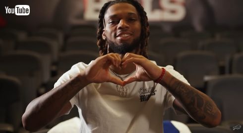 一時心肺停止するほどのケガを負ったNFL「バッファロー・ビルズ」のダマー・ハムリン