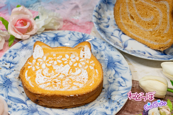 ねこねこ食パンとの共同企画