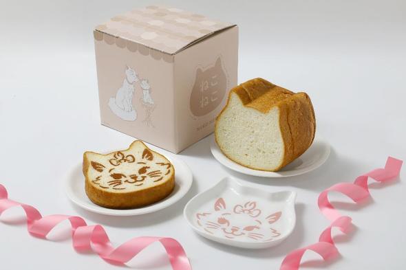 ねこねこ食パンとの共同企画