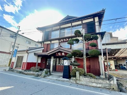 映画「犬神家の一族」の旅館が売りに出ている！　不動産屋に経緯や建物の歴史を聞いた