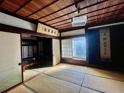 映画「犬神家の一族」の旅館が売りに出ている！　不動産屋に経緯や建物の歴史を聞いた