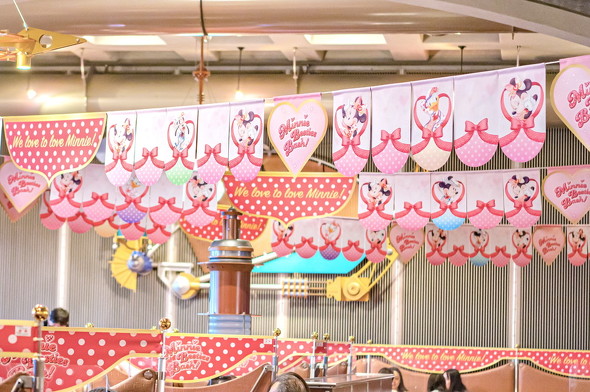 レストランの内の装飾の画像