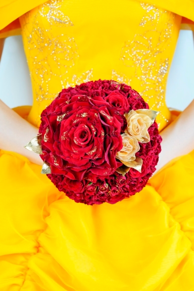 「美女と野獣」をイメージしたカラードレス（ブーケ）の画像