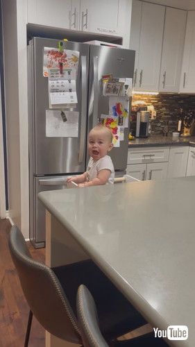 「Little Girl Excited About Dinner || ViralHog」