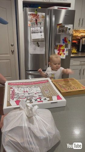 「Little Girl Excited About Dinner || ViralHog」