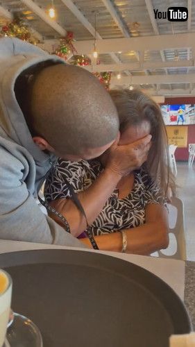 「The Sweetest Surprise || ViralHog」