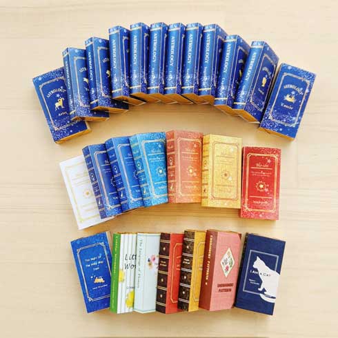 小さい チョコ 包む 豆本 カバー 本棚