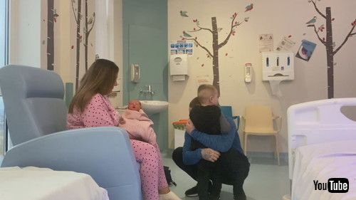 「Little Boy Meets His Newborn Baby Sister || ViralHog」