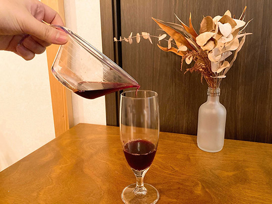 物語に出てくるぶどう酒」を完全再現!? 赤ワインと“あのジュース