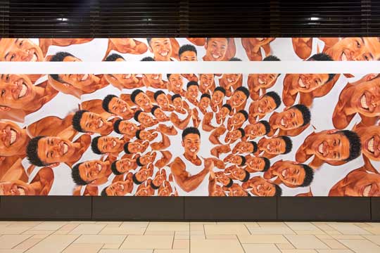 ソフトバンク LINEMO ラインモ なかやまきんに君 大型交通広告 表参道駅