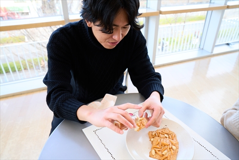 亀田製菓 柿の種　チーズせんべい