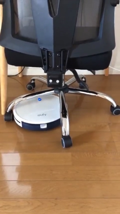 ロボット掃除機出られない