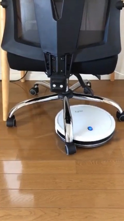 ロボット掃除機出られない