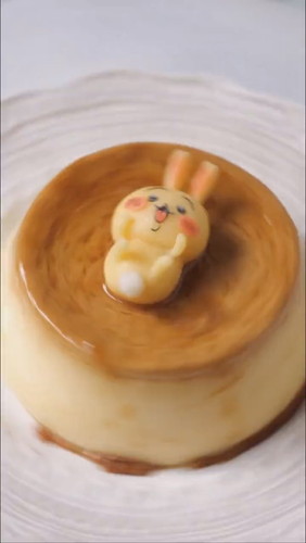 「全部お菓子で出来た ちいかわの世界」