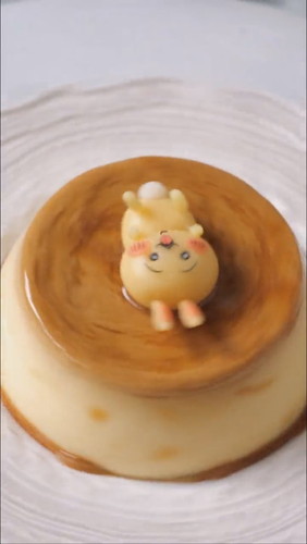 「全部お菓子で出来た ちいかわの世界」