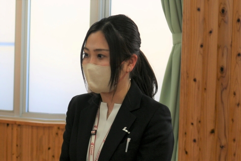 女子スラックス