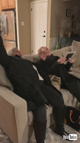 「Soon-To-Be Grandmothers' Reaction After Hearing About Daughter's Pregnancy || ViralHog」