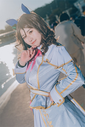 まるすがおの「ウマ娘」キングヘイロー