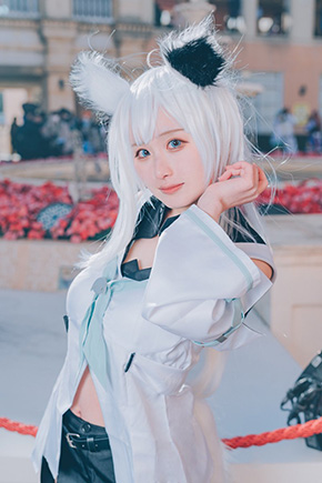 天然水の「ホロライブ」白上フブキ