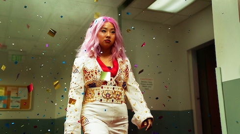 アカデミー賞最有力候補「エブエブ」が主婦が確定申告中にバトる実写版『すごいよ!!マサルさん』だった件