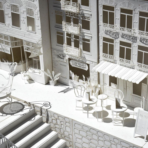 紙で作った彫刻