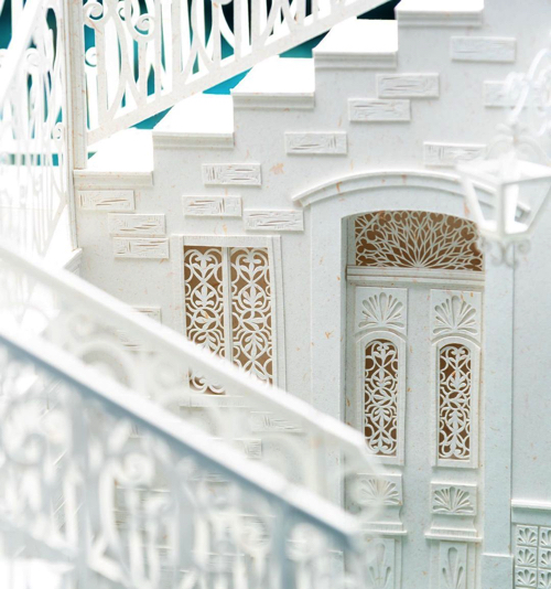 紙で作った彫刻