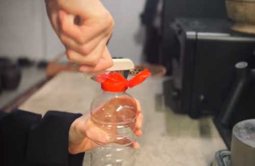 ダイソー ビン用 キャップはずし ゴミ 分別 注ぎ口