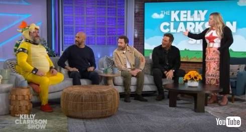 ジャック・ブラック、クッパのコスプレでスーパーマリオブラザーズ共演者と