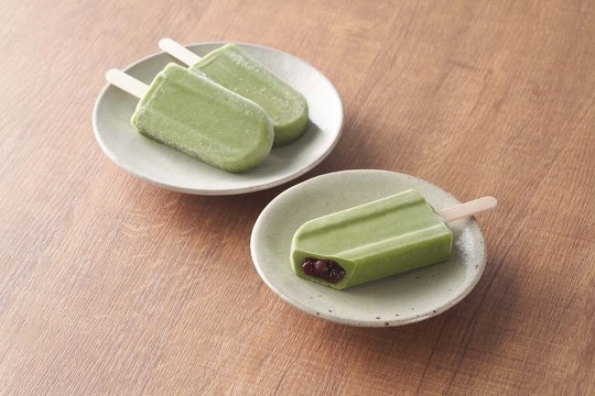 井村屋は「あずきバー」をリニューアルし、3月13日から全国の量販店・スーパーなどで順次販売