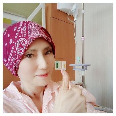 秋野暢子が手術終了を報告