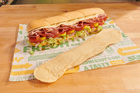 長さ30センチのでかポテチをSUBWAYが発売　フットロングにぴったりなサイズ