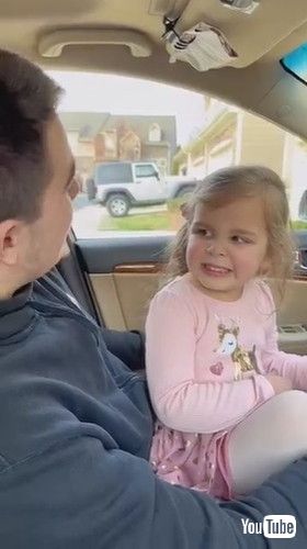 「Little Girl Struggles to Smile While Showing Teeth - 1407529」