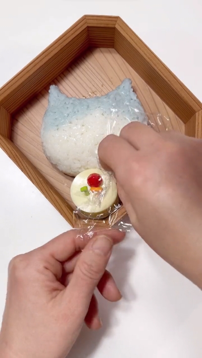 ハチワレハピバ弁当